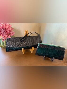 Elegant Black Croc-Embossed Clutch Bag Set